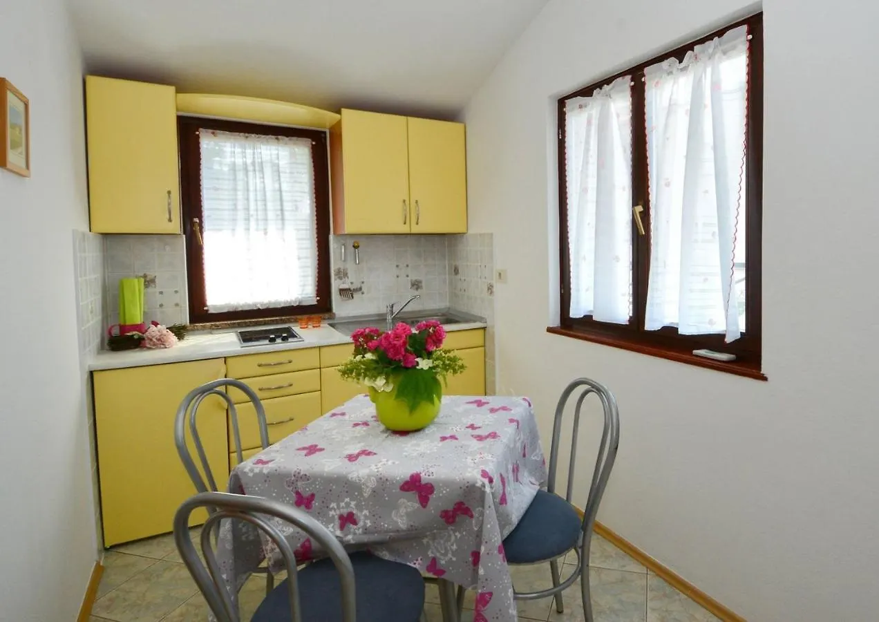 Apartments Kadum Porec Center Near The Beach Guest house