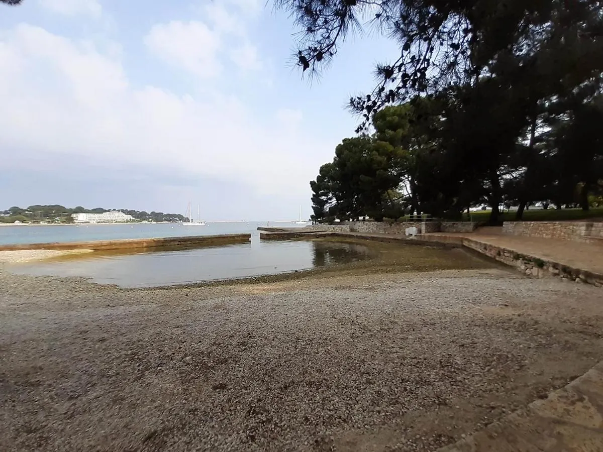Guest house Apartments Kadum Porec Center Near The Beach