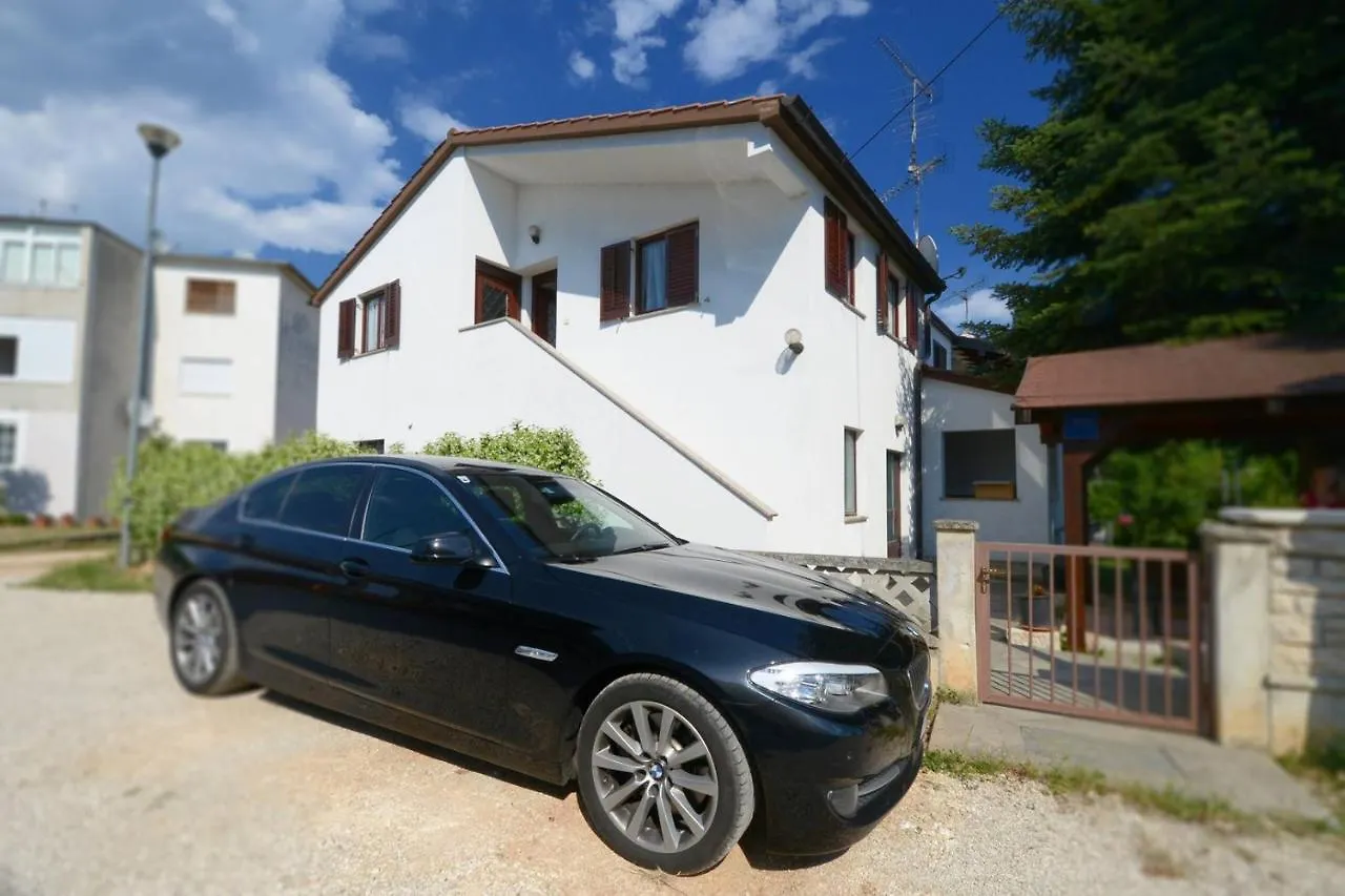 Guest house Apartments Kadum Porec Center Near The Beach