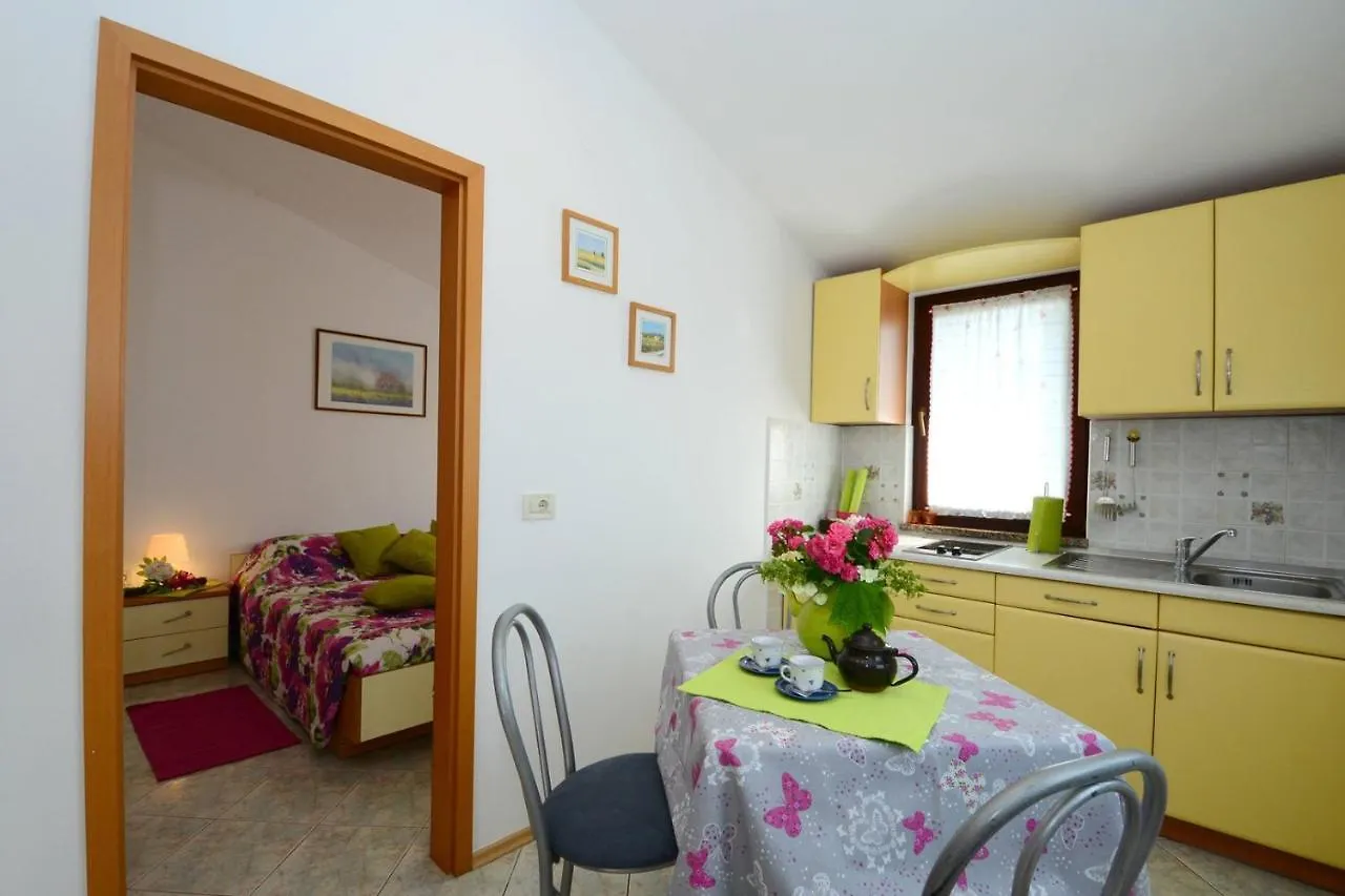 Apartments Kadum Porec Center Near The Beach Guest house