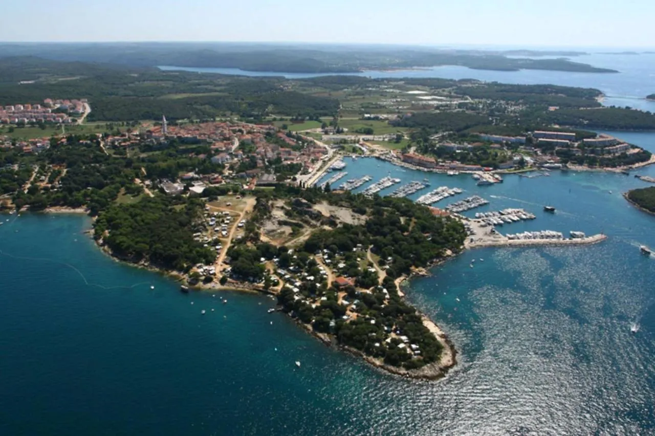 Apartments Kadum Porec Center Near The Beach 3*,
