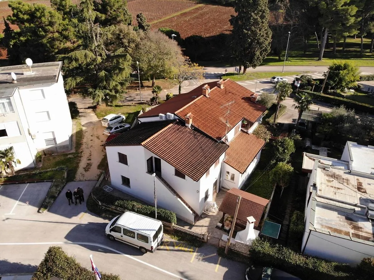 Guest house Apartments Kadum Porec Center Near The Beach